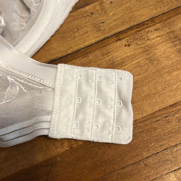 Wacoal Bra - Picture 5 of 6